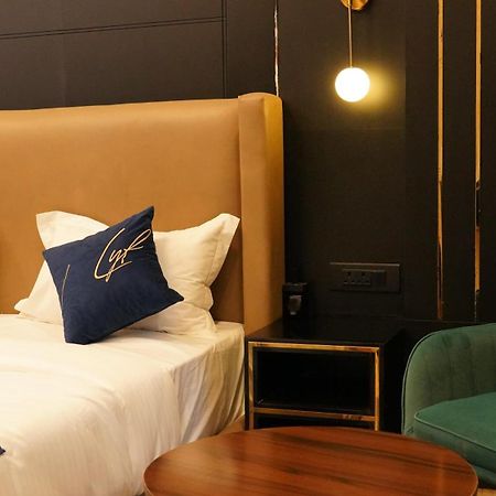 Aquila Grand Suites - Noida Sector 136 מראה חיצוני תמונה