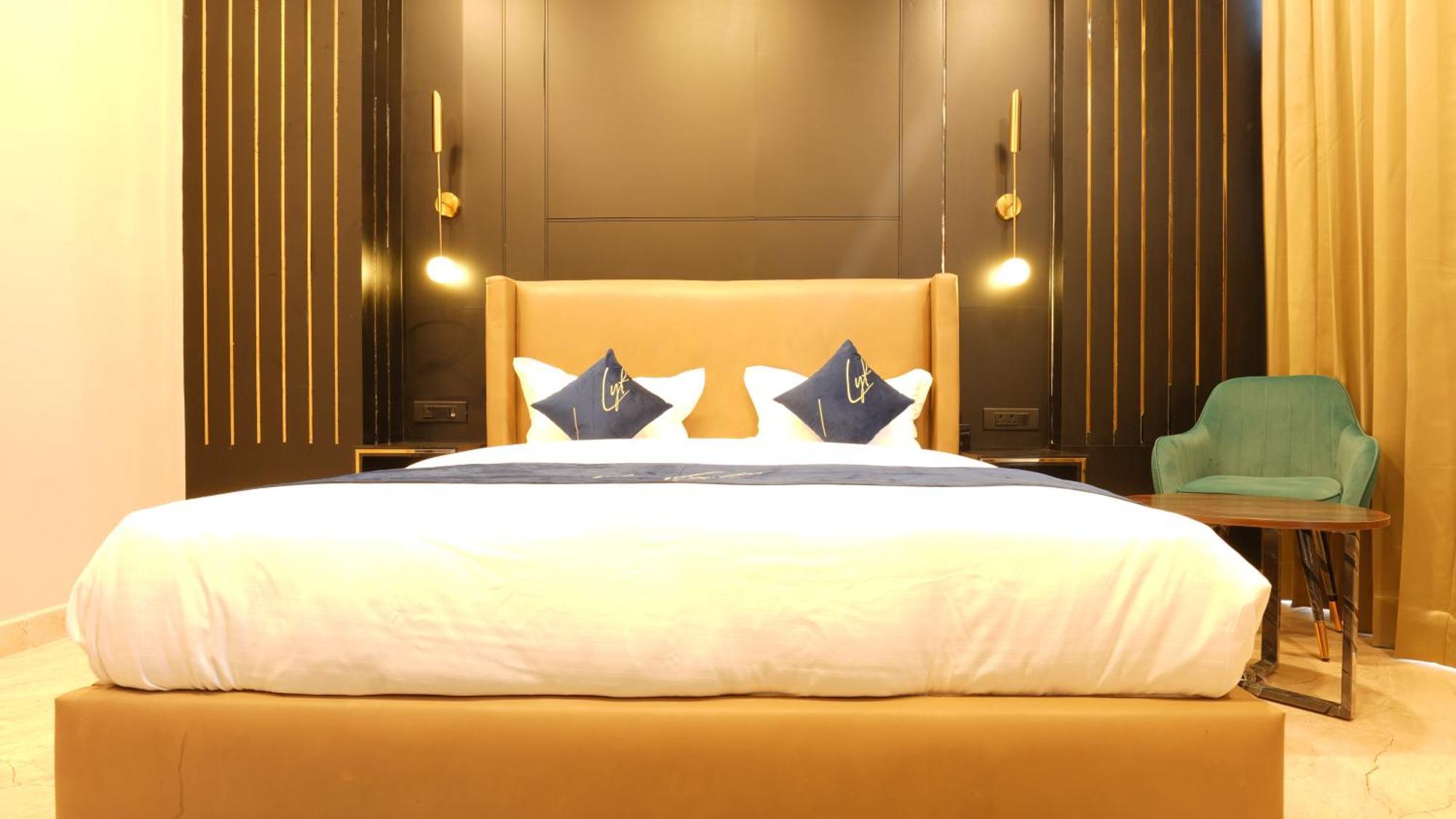 Aquila Grand Suites - Noida Sector 136 מראה חיצוני תמונה