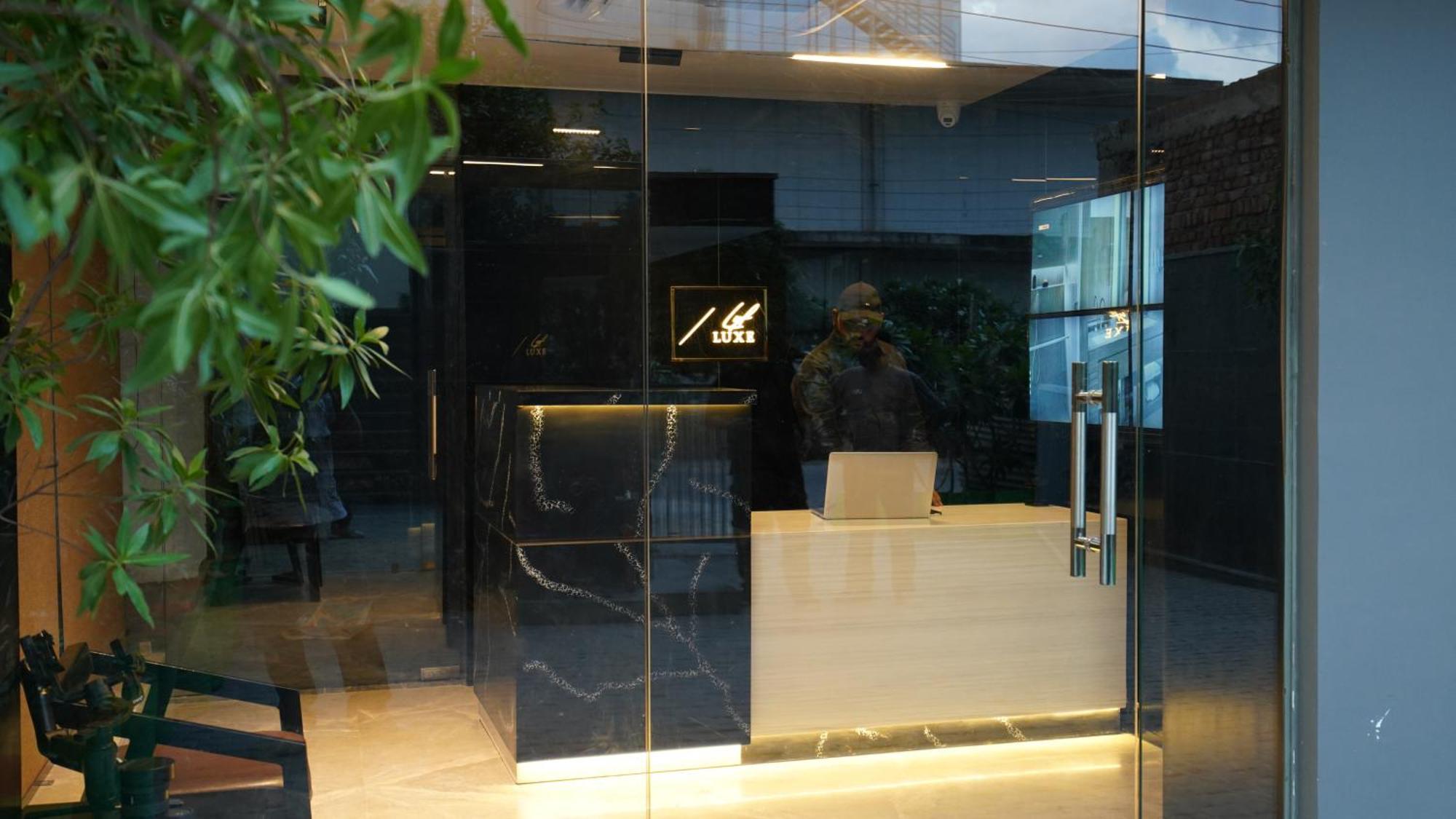 Aquila Grand Suites - Noida Sector 136 מראה חיצוני תמונה