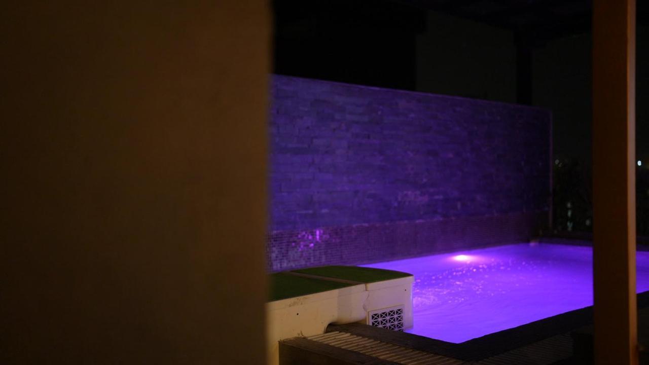 Aquila Grand Suites - Noida Sector 136 מראה חיצוני תמונה